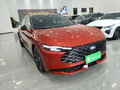 Ford Mondeo 2025, 2300 км, за 18485.83 USD
