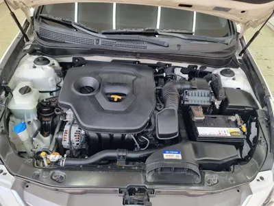 Hyundai Sonata 2012, 94191 км, за 4201.13 USD