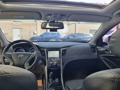 Hyundai Sonata 2012, 94191 км, за 4163.42 USD - фото 18
