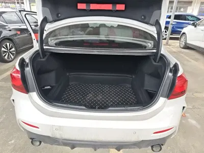 BMW 1 Series 2021, 22000 км, за 14572.56 USD