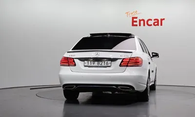 Mercedes-Benz E-Class 2016, 136881 км, за 7548.9 USD