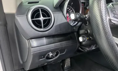 Mercedes-Benz SL-Class 2017, 123346 км, за 27916.44 USD - фото 13