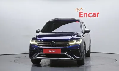 Volkswagen Tiguan 2023, 35623 км, за 19283.4 USD - фото 3