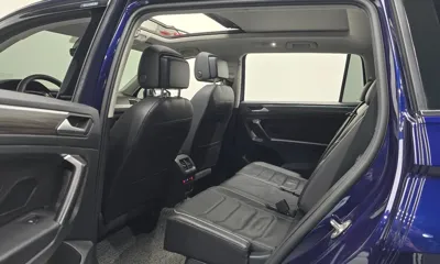 Volkswagen Tiguan 2023, 35623 км, за 19283.4 USD - фото 12