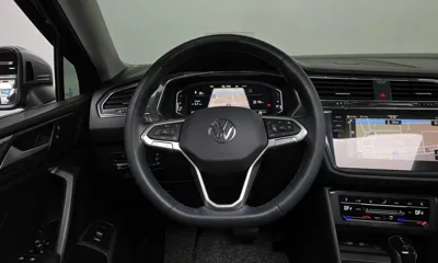 Volkswagen Tiguan 2023, 35623 км, за 19283.4 USD - фото 13