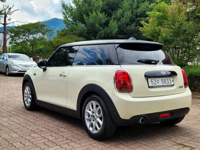 MINI Cooper 2019, 17604 км, за 9767.53 USD