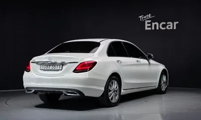 Mercedes-Benz C-Class 2020, 53400 км, за 15628.67 USD