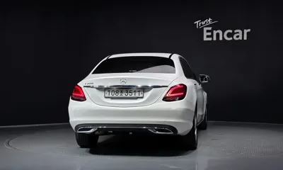 Mercedes-Benz C-Class 2020, 53400 км, за 15628.67 USD