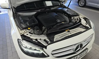 Mercedes-Benz C-Class 2020, 53400 км, за 15621.53 USD - фото 6