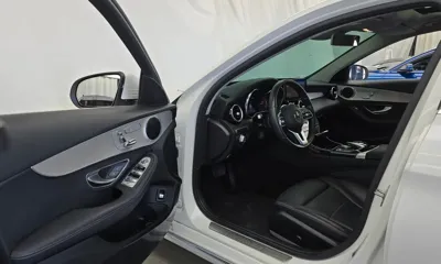 Mercedes-Benz C-Class 2020, 53400 км, за 15621.53 USD - фото 10