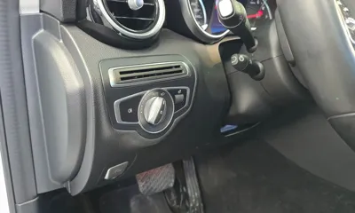 Mercedes-Benz C-Class 2020, 53400 км, за 15621.53 USD - фото 17