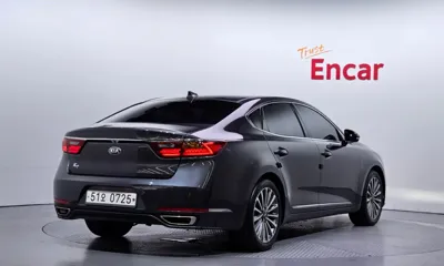 Kia K7 2016, 60338 км, за 7150.75 USD