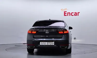 Kia K7 2016, 60338 км, за 7150.75 USD