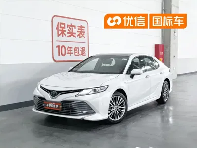 Toyota Camry · 2020 год
