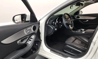 Mercedes-Benz C-Class 2015, 59265 км, за 9321.26 USD - фото 10