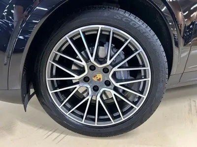 Porsche Cayenne 2021, 72000 км, за 55830.85 USD - фото 7