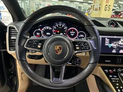 Porsche Cayenne 2021, 72000 км, за 55830.85 USD - фото 8