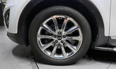 Kia Sorento 2016, 142997 км, за 8334.96 USD