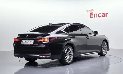 Lexus ES 2026, 5625 км, за 39869.73 USD