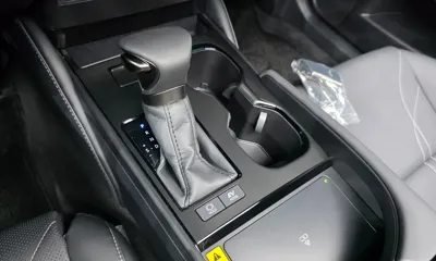 Lexus ES 2026, 5625 км, за 39869.73 USD - фото 9