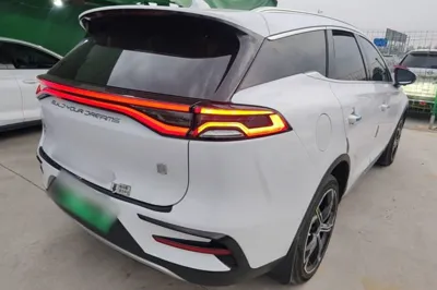 BYD Tang New Energy 2021, 30200 км, за 17085 USD - фото 6