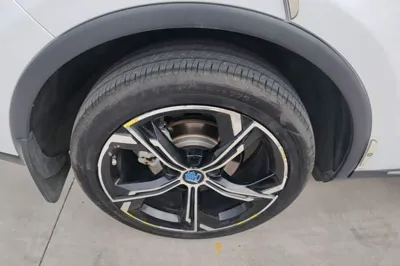 BYD Tang New Energy 2021, 30200 км, за 17085 USD - фото 16