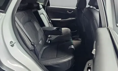 Hyundai Kona 2020, 135998 км, за 10744.28 USD - фото 11