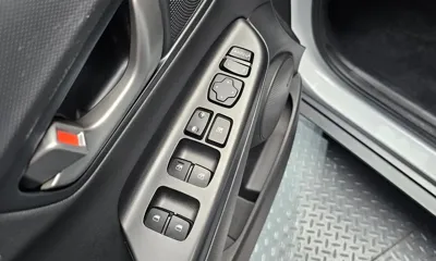 Hyundai Kona 2020, 135998 км, за 10744.28 USD - фото 17