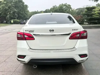 Nissan Sylphy 2024, 20000 км, за 8233.8 USD