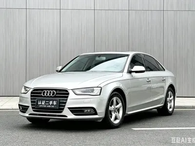 Audi A4L · 2015 год