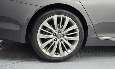 Genesis G80 2017, 139774 км, за 10353.58 USD