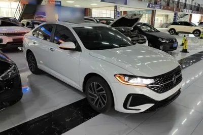 Volkswagen Lavida 2024, 30100 км, за 11481 USD