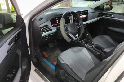 Volkswagen Lavida 2024, 30100 км, за 11481 USD - фото 23