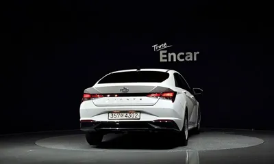 Hyundai Avante 2021, 49896 км, за 10701.28 USD