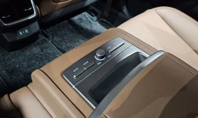 Hyundai Grandeur 2023, 39934 км, за 23116.48 USD - фото 29