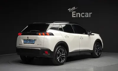 Peugeot 2008 2021, 93045 км, за 11395.45 USD