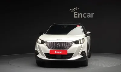 Peugeot 2008 2021, 93045 км, за 11395.45 USD