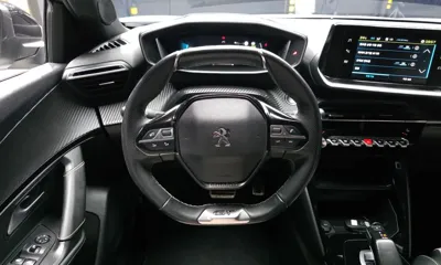Peugeot 2008 2021, 93045 км, за 11395.45 USD - фото 13