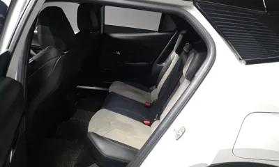 Peugeot 2008 2021, 93045 км, за 11395.45 USD - фото 26