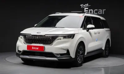 Kia Canival · 2021 год