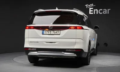 Kia Canival 2021, 58376 км, за 18045.61 USD