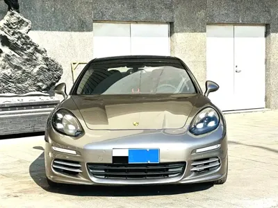 Porsche Panamera 2016, 200000 км, за 26786.87 USD