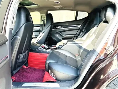 Porsche Panamera 2016, 200000 км, за 26786.87 USD