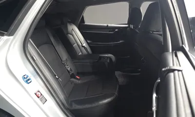 Hyundai Grandeur 2017, 110738 км, за 8391.89 USD - фото 11