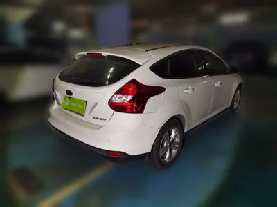 Ford Focus 2012, 108600 км, за 3552 USD - фото 6