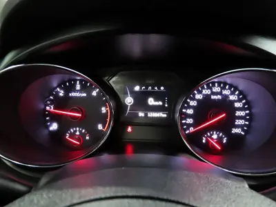 Kia Canival 2017, 123307 км, за 5842.2 USD - фото 10