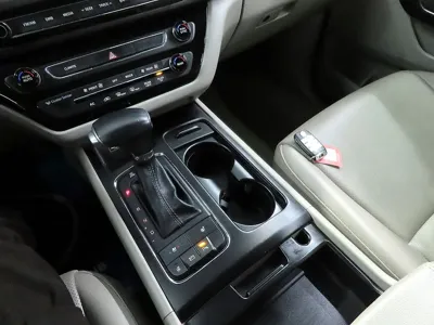 Kia Canival 2017, 123307 км, за 5842.2 USD - фото 14