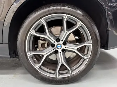 BMW X5 2023, 22000 км, за 56914.73 USD