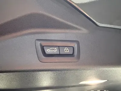 BMW X5 2023, 22000 км, за 56914.73 USD - фото 8