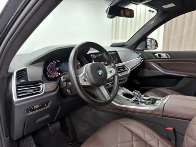 BMW X5 2023, 22000 км, за 56914.73 USD - фото 24